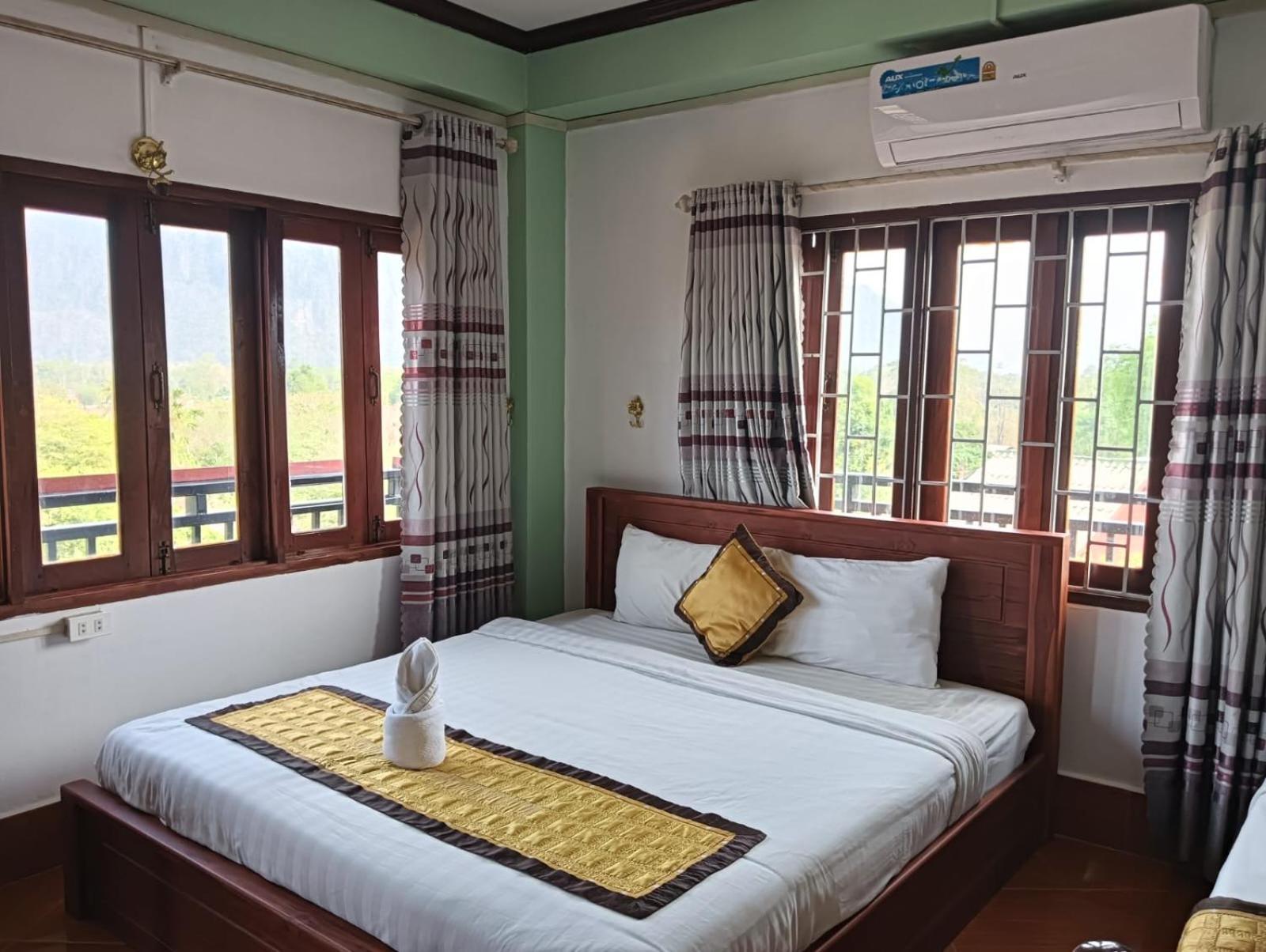 Bountang Riverside Hotel ヴァンヴィエン エクステリア 写真