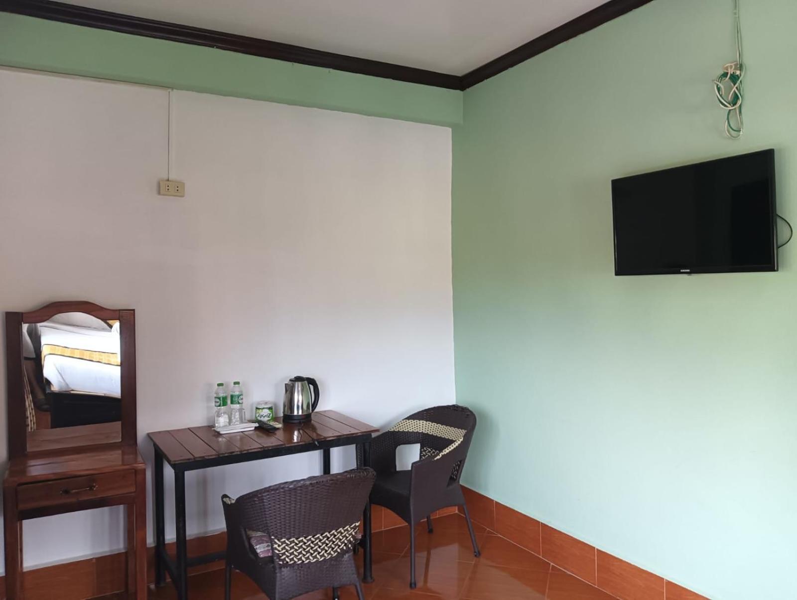 Bountang Riverside Hotel ヴァンヴィエン エクステリア 写真