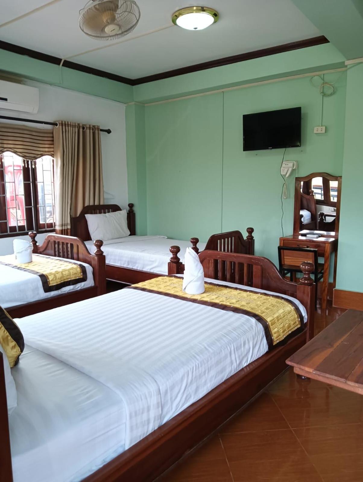 Bountang Riverside Hotel ヴァンヴィエン エクステリア 写真