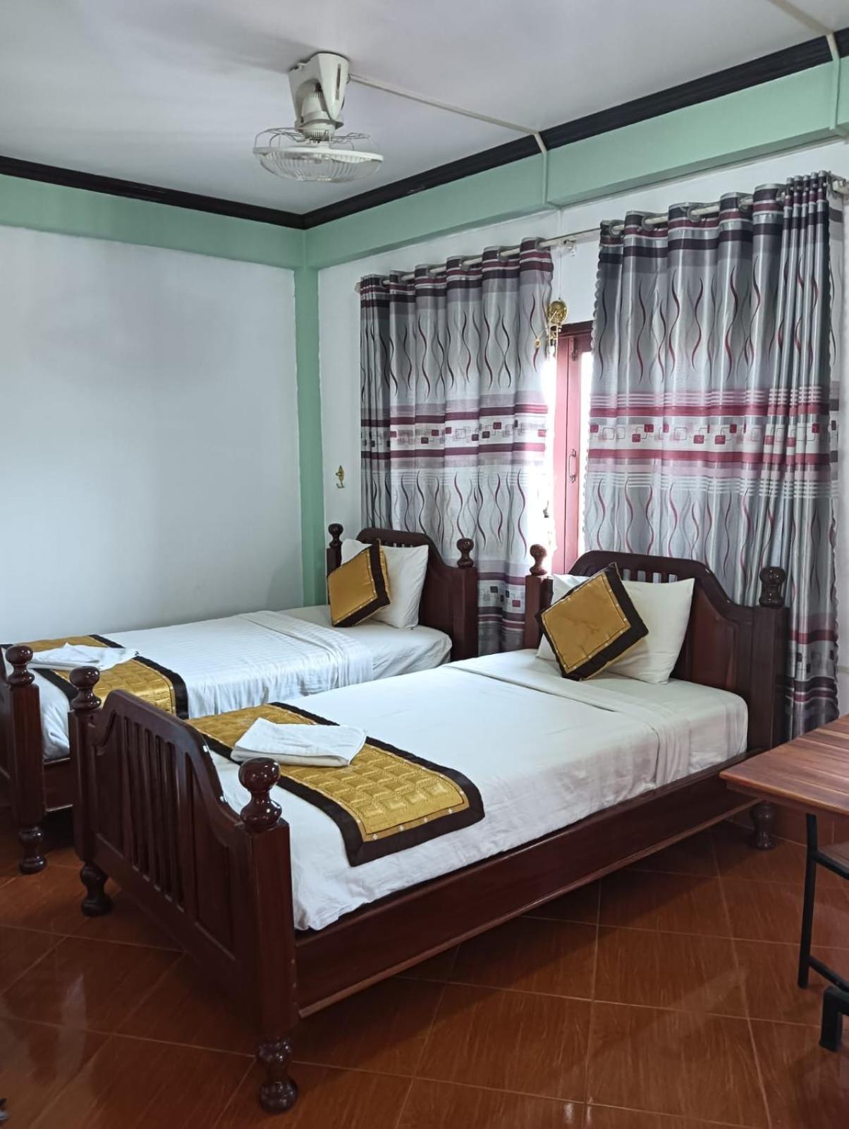 Bountang Riverside Hotel ヴァンヴィエン エクステリア 写真