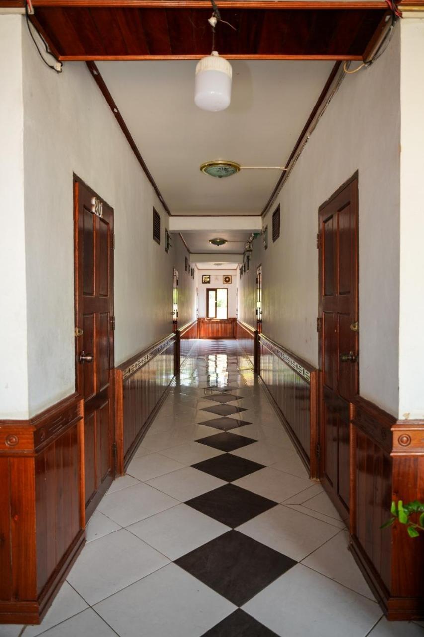 Bountang Riverside Hotel ヴァンヴィエン エクステリア 写真